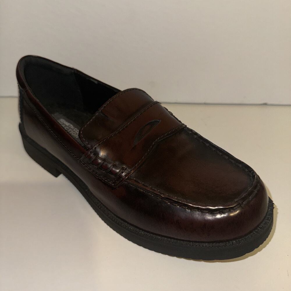 Kenneth Cole Reaction New Boys Shoe size 5.5 Burgundy Penny Loafer Dress Rare